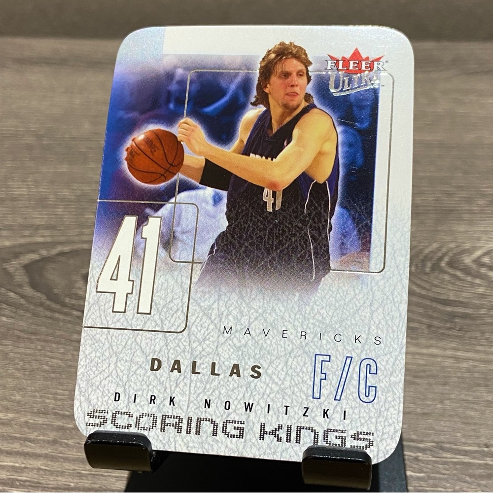 2003 FLEER Dirk Nowitzki Numbered 4/10 Dallas Mavericks Diecut Basketball Card
